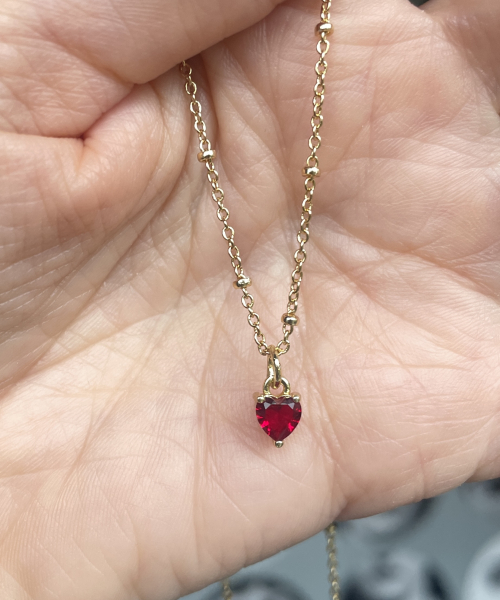 Halskette Herz Zirkonia vergoldet Kette romantisches Geschenk für sie für Verliebte Verlobte Frau Freundin Valentinstag Geburtstag Muttertag